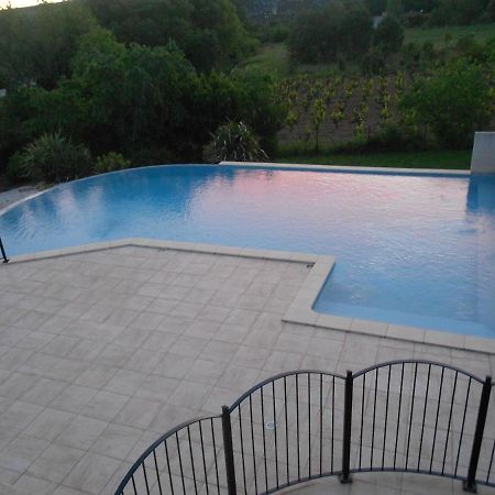 Le Chateau Saint Martin Esterno foto